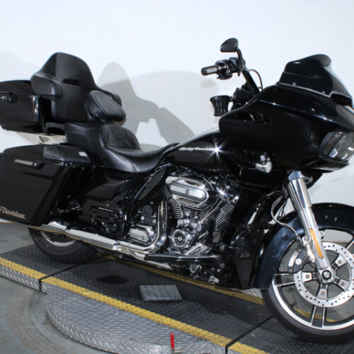 2019 Harley-Davidson Road Glide Grand American Touring FLTRX thumb 2