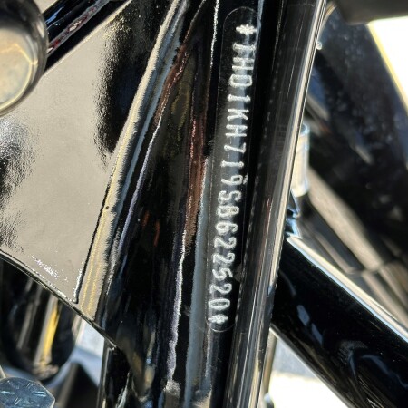 2025 Harley-Davidson® Road Glide® Vivid Black thumb 1