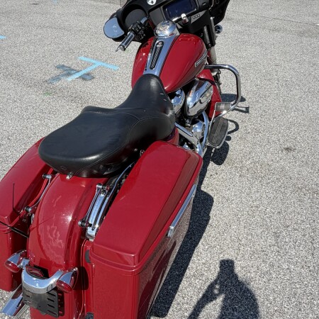 2021 Harley-Davidson® Street Glide® FLHX thumb 3
