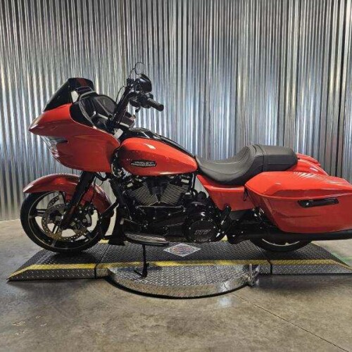 2026 Harley-Davidson® Road Glide® Blood Orange Black Trim thumb 0