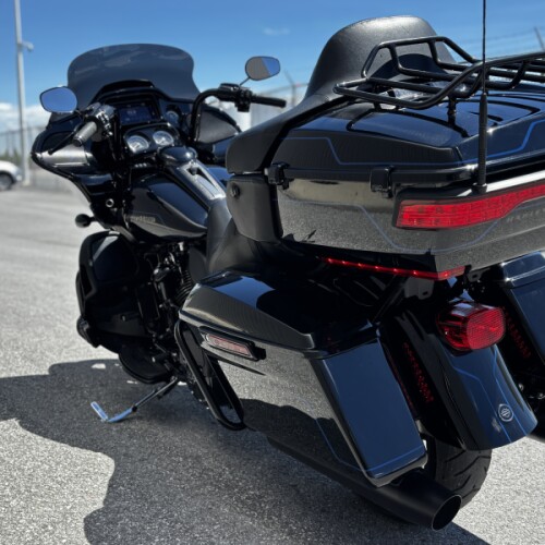 2020 Harley-Davidson® Road Glide® Limited – Black Option Vivid Black  thumb 1