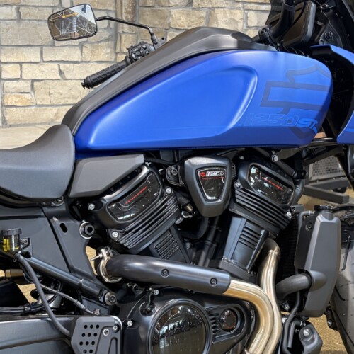 RA1250ST 2026 Pan America® 1250 ST thumb 1