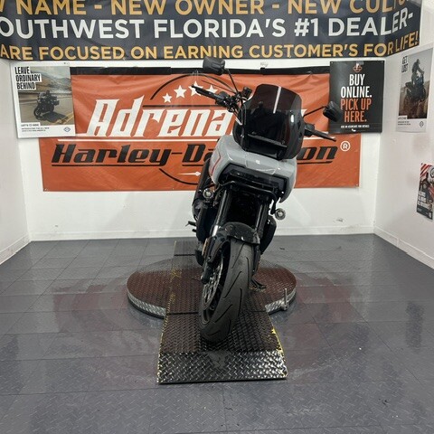 2025 Harley-Davidson Pan America® 1250 ST thumb 1