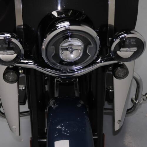 2019 Harley-Davidson® Heritage Classic 114 Billiard Blue/Billiard White thumb 1