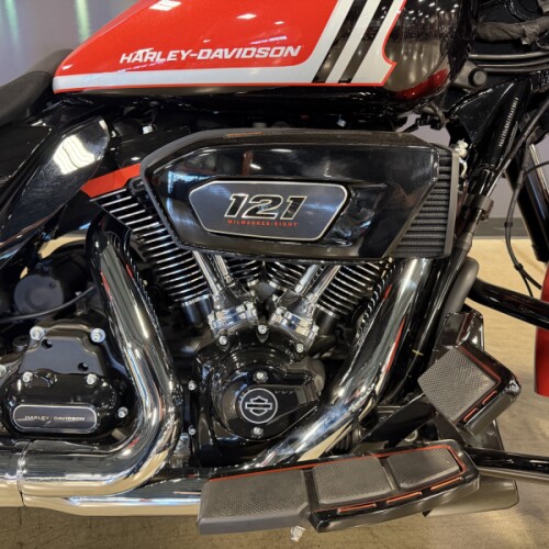 FLHXSE 2024 CVO™ Street Glide® thumb 3