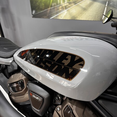 2024 Harley-Davidson® Sportster™ S BILLIARD GRAY thumb 3