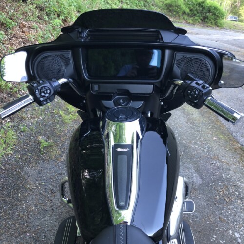 2025 Harley-Davidson® Street Glide® Vivid Black thumb 0