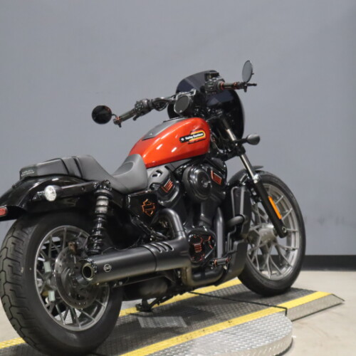 2025 Harley-Davidson® Nightster™ Special RH975S thumb 0