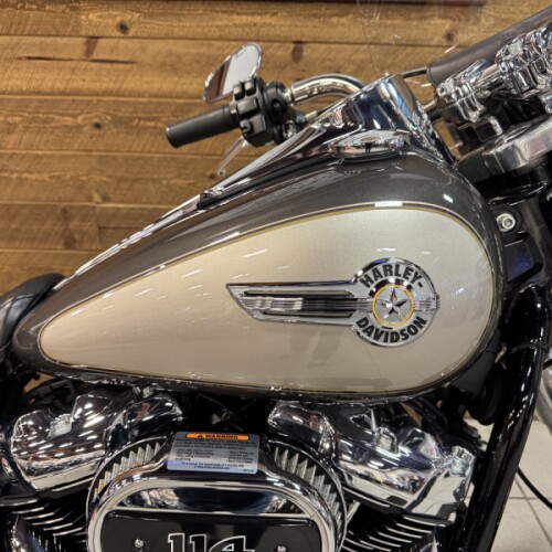 2023 Harley-Davidson® Fat Boy® 114 Gray Haze/Silver Fortune FLFBS thumb 3
