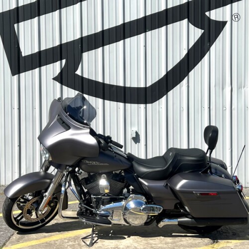 2016 Harley-Davidson® Street Glide® Special Charcoal Denim thumb 2