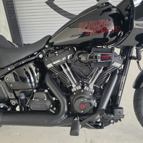 2026 Harley-Davidson® Low Rider® ST Vivid Black Black Trim thumb 0
