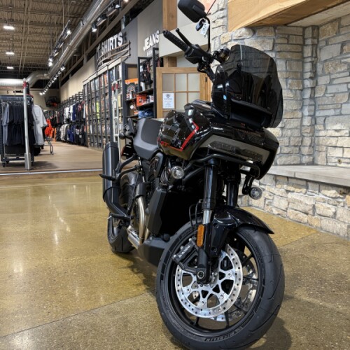 RA1250ST 2026 Pan America® 1250 ST thumb 1