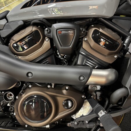 2024 Harley-Davidson® Sportster™ S BILLIARD GRAY thumb 1