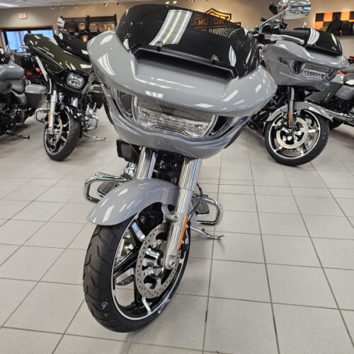FLTRX 2026 Road Glide® thumb 2
