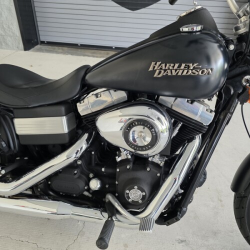 2011 Harley-Davidson® Street Bob® Black Denim thumb 0
