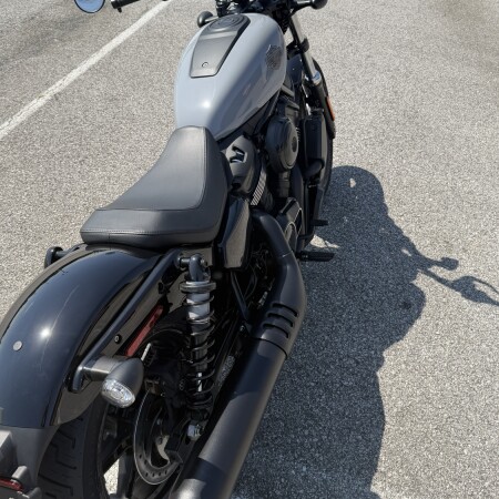 2026 Harley-Davidson® Nightster® Dark Billiard Gray thumb 3