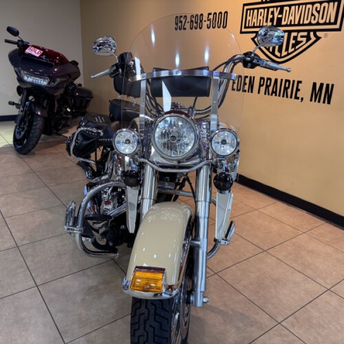 2014 Harley-Davidson® Heritage Softail® Classic Sand Pearl/Canyon Brown Pearl thumb 2