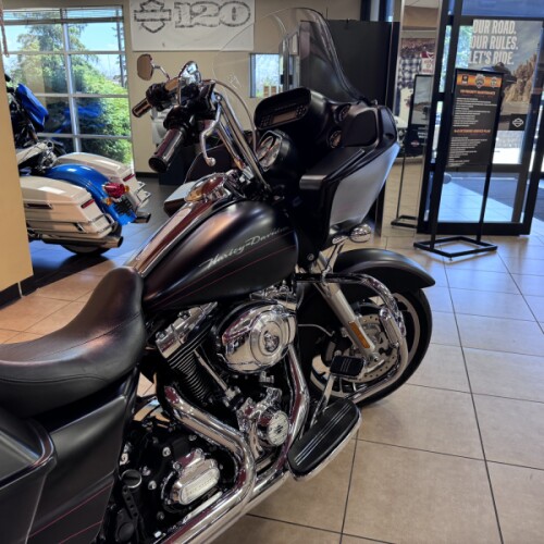2013 Harley-Davidson® Road Glide® Custom Black Denim thumb 1
