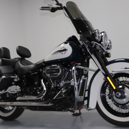 2019 Harley-Davidson® Heritage Classic 114 Billiard Blue/Billiard White thumb 2