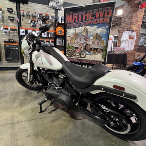 2026 Harley-Davidson® Low Rider® S White Onyx Pearl Black Trim thumb 3