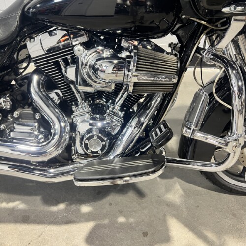 2015 Harley-Davidson® Road Glide® Special Vivid Black FLTRX thumb 1