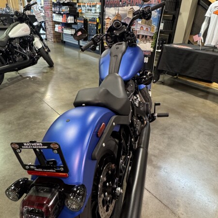 2026 Harley-Davidson® Low Rider® S Aurora Blue Denim Black Trim thumb 2
