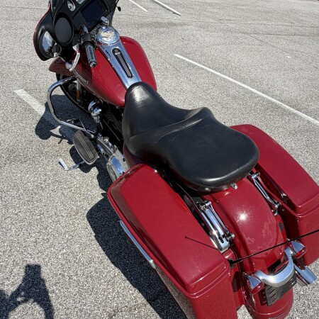 2021 Harley-Davidson® Street Glide® FLHX thumb 1