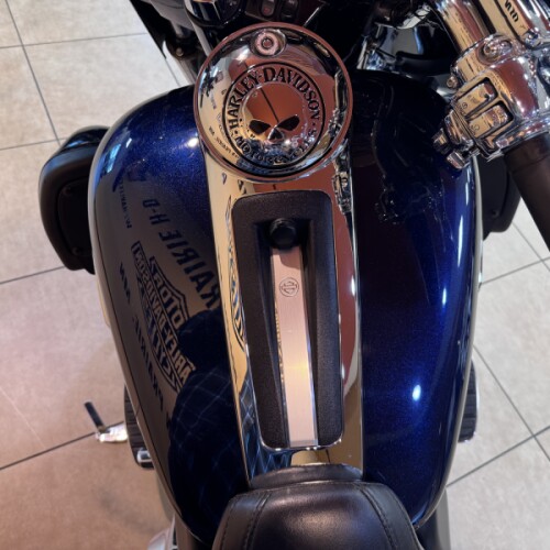 2012 Harley-Davidson® Electra Glide® Ultra Limited Big Blue Pearl/Vivid Black thumb 0