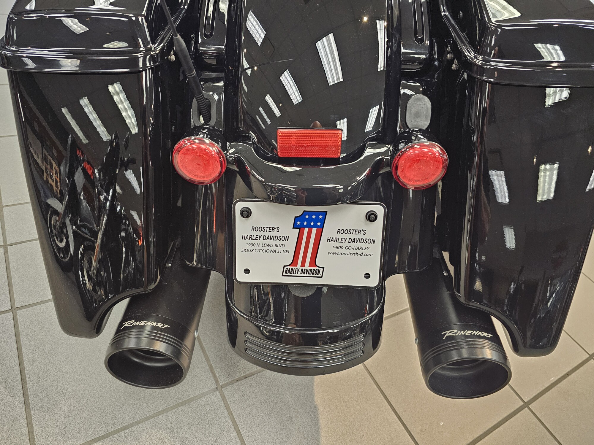 FLHXS 2018 Street Glide® Special, photo 22