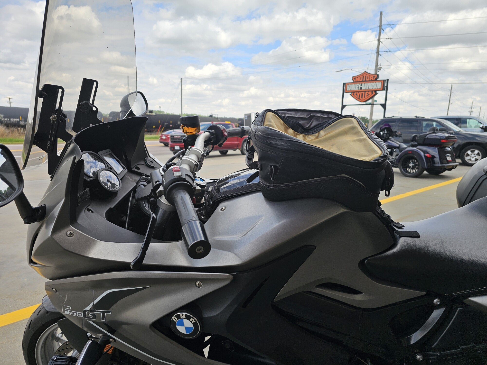 16FT 2016 F 800 GT, photo 17