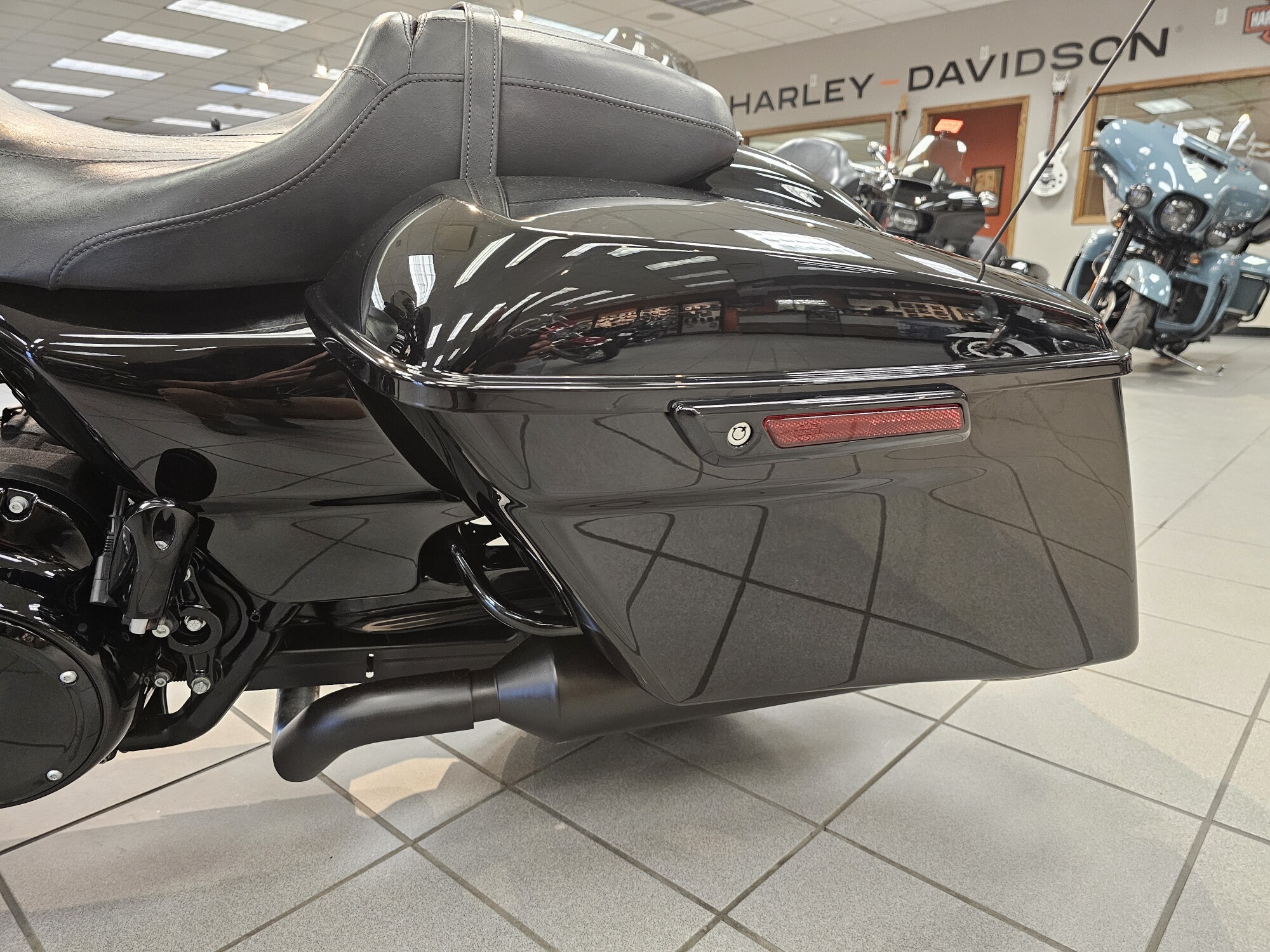 FLHXS 2018 Street Glide® Special, photo 21