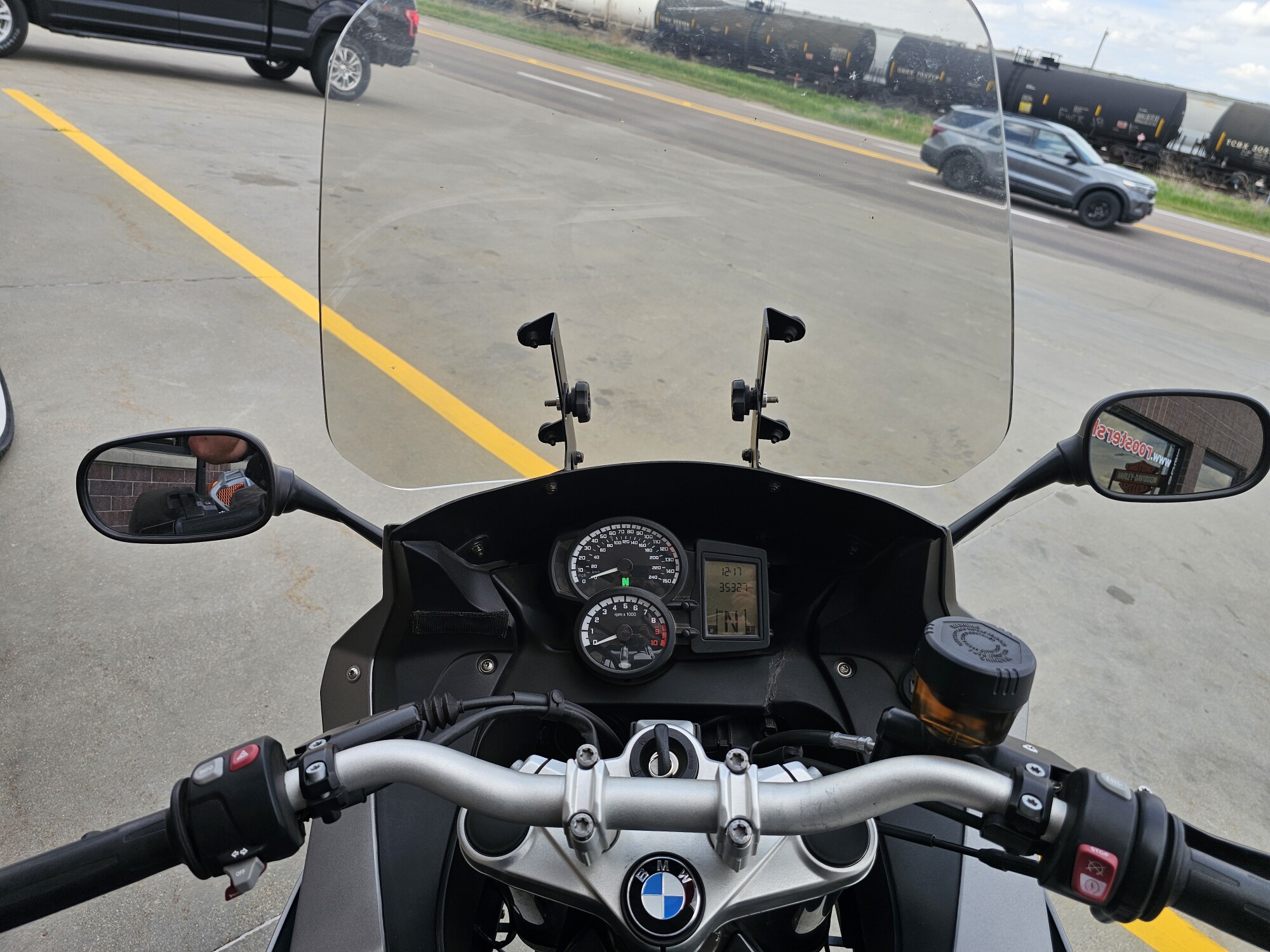 16FT 2016 F 800 GT, photo 23