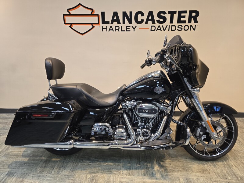 2021 Harley-Davidson® Street Glide® Special Vivid Black FLHXS