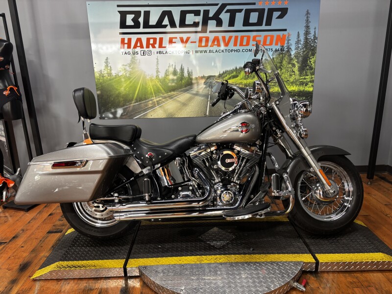 2016 Harley-Davidson® Heritage Softail® Classic BILLET SILVER