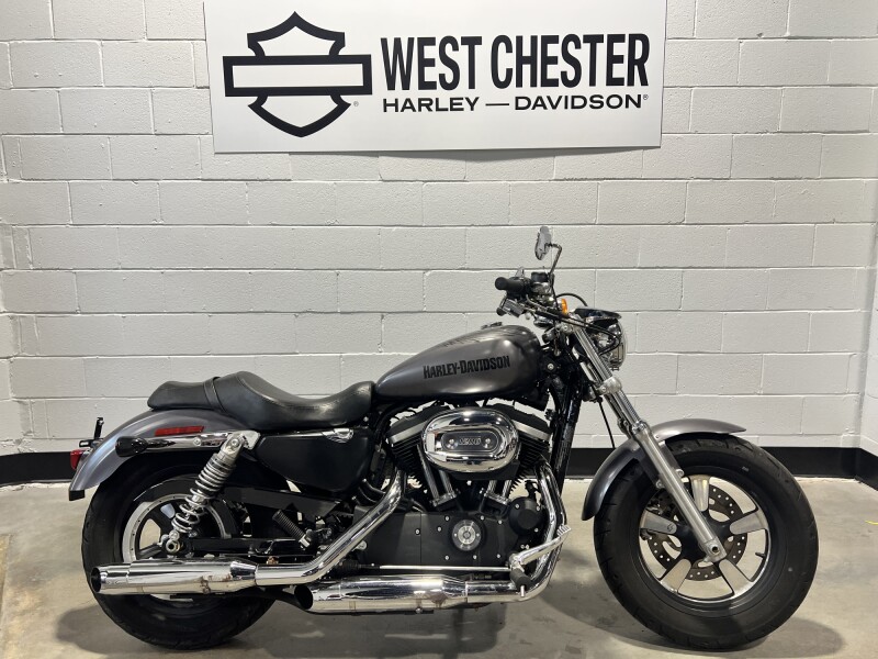2016 Harley-Davidson® 1200 Custom Charcoal Pearl XL1200CP