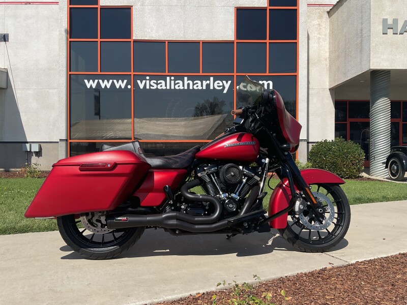 FLHXS 2019 Street Glide® Special
