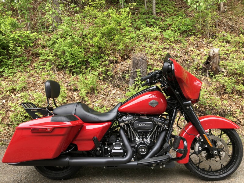 2022 Harley-Davidson® Street Glide® Special Redline Red - Black Finish