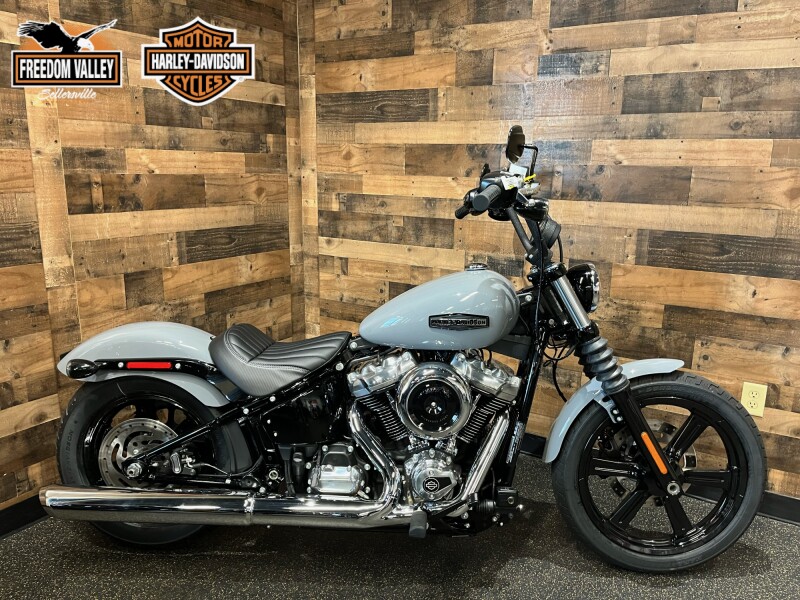 2026 Harley-Davidson® Street Bob® Dark Billiard Gray Chrome Cast Wheels FXBB