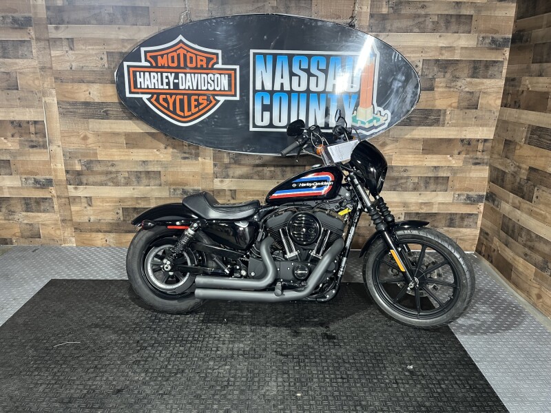 2019 Harley-Davidson® Iron 1200™ Vivid Black