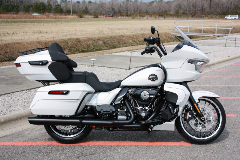 2026 Harley-Davidson® Road Glide Limited FLTRXL