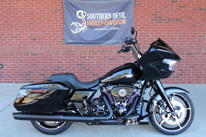 2026 Harley-Davidson® Road Glide® Vivid Black Black Trim
