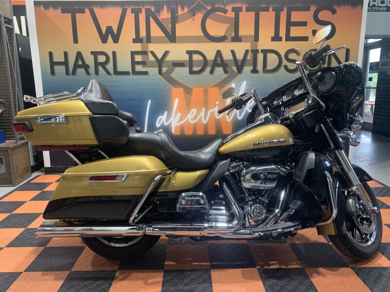 2017 Harley-Davidson Electra Glide Limited FLHTK