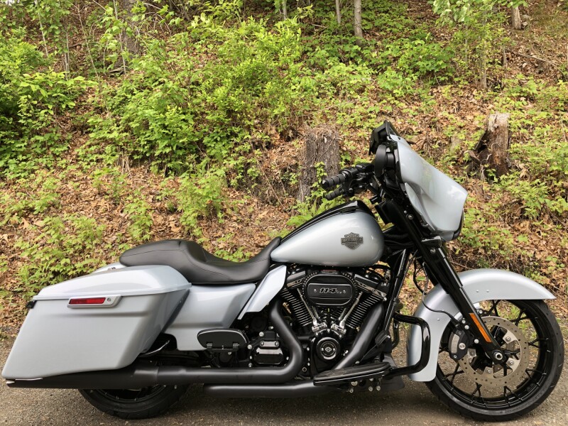 2023 Harley-Davidson® Street Glide® Special Atlas Silver Metallic - Black Finish