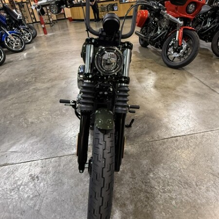 2026 Harley-Davidson® Street Bob® thumb 2