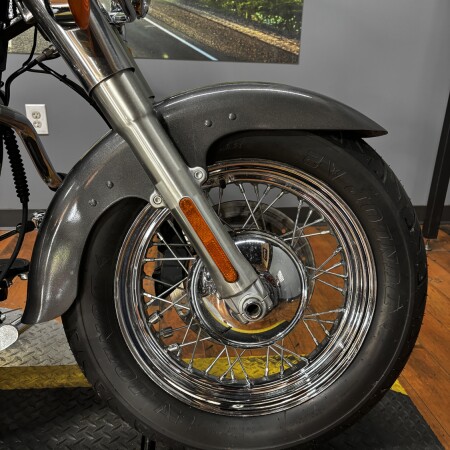 2016 Harley-Davidson® Heritage Softail® Classic BILLET SILVER thumb 1