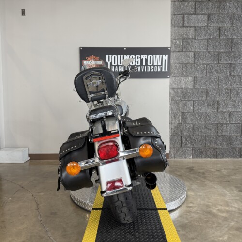 2003 Harley-Davidson® Heritage Softail® Classic FLSTC thumb 1