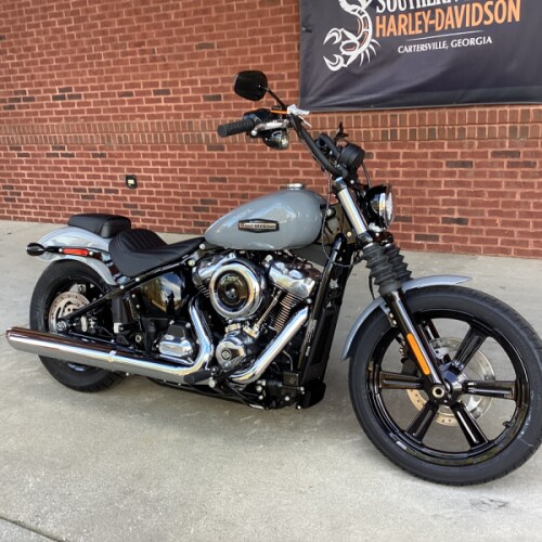 2026 Harley-Davidson® Street Bob® Dark Billiard Gray Chrome Cast Wheels thumb 3