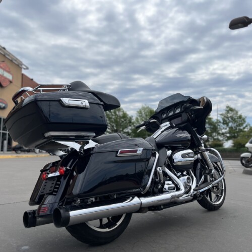 2020 Harley-Davidson® FLHX Street Glide® Midnight Blue 673108 thumb 2
