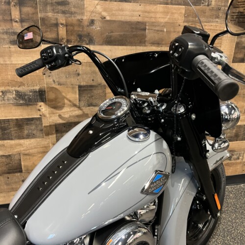 2026 Harley-Davidson® Heritage Classic Dark Billiard Gray Black Cast Wheels   FLHC thumb 0