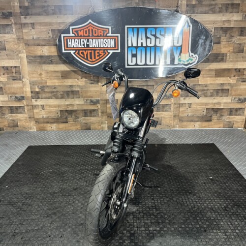 2019 Harley-Davidson® Iron 1200™ Vivid Black thumb 3